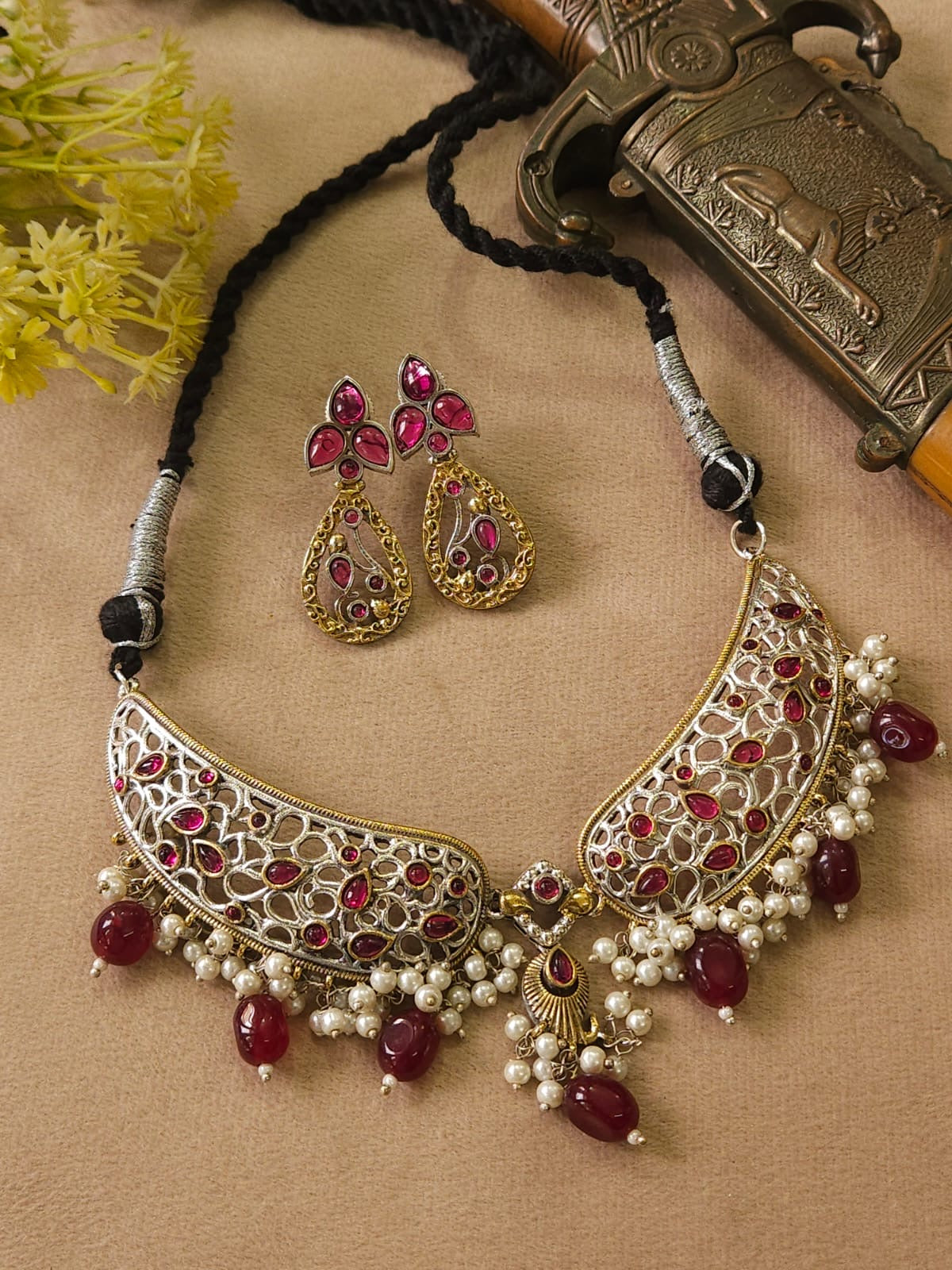 Premium Dual Tone Hasli Necklace Set – Elegant Statement Jewelry