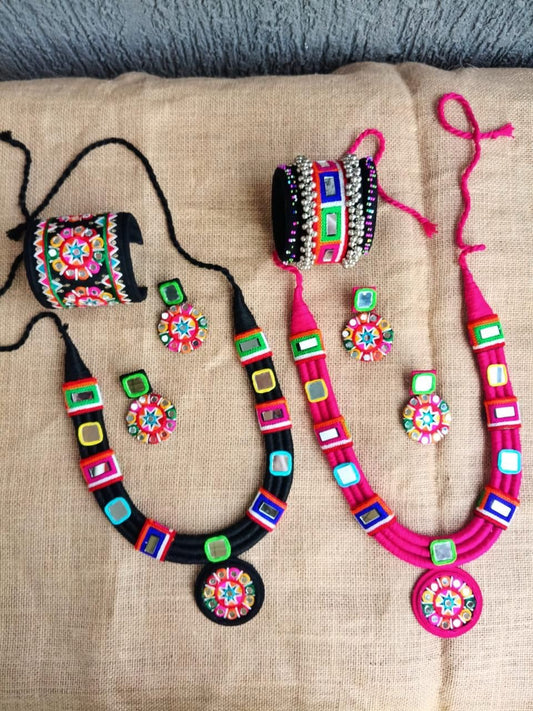 Kutchi Handmade Neckpiece & Earrings Set – Vibrant Thread & Mirror Work🩷🖤