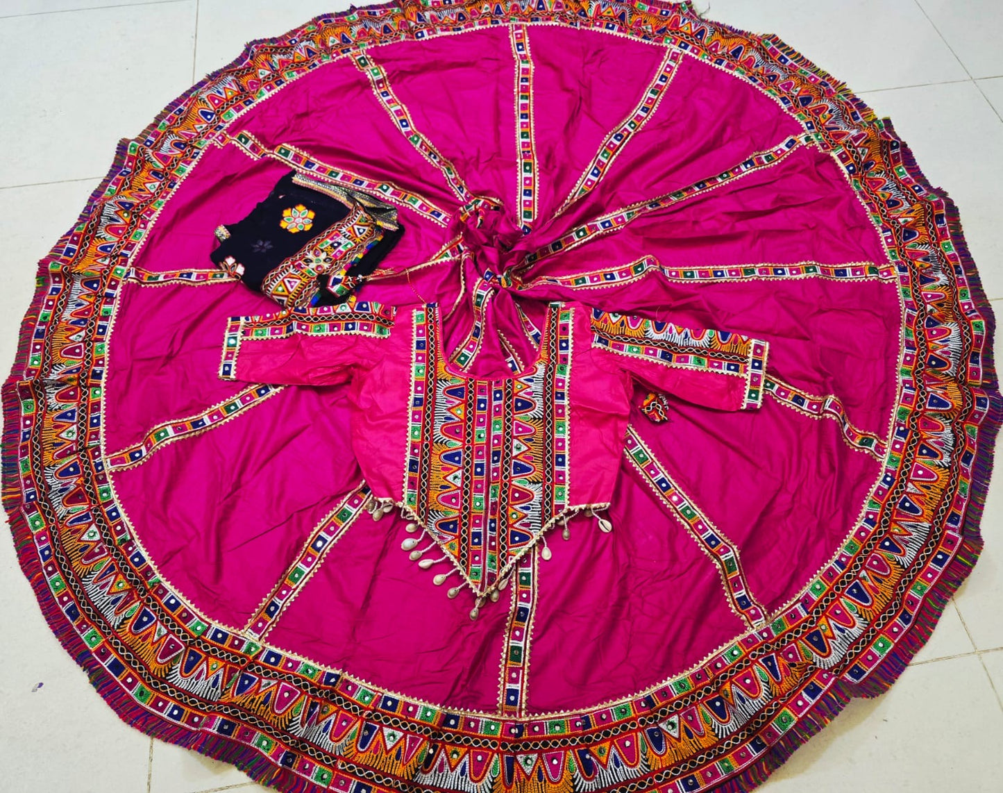 Navratri 2025– Premium Gamthi Work Rayon Cotton Chaniya Choli with Designer Blouse & Dupatta