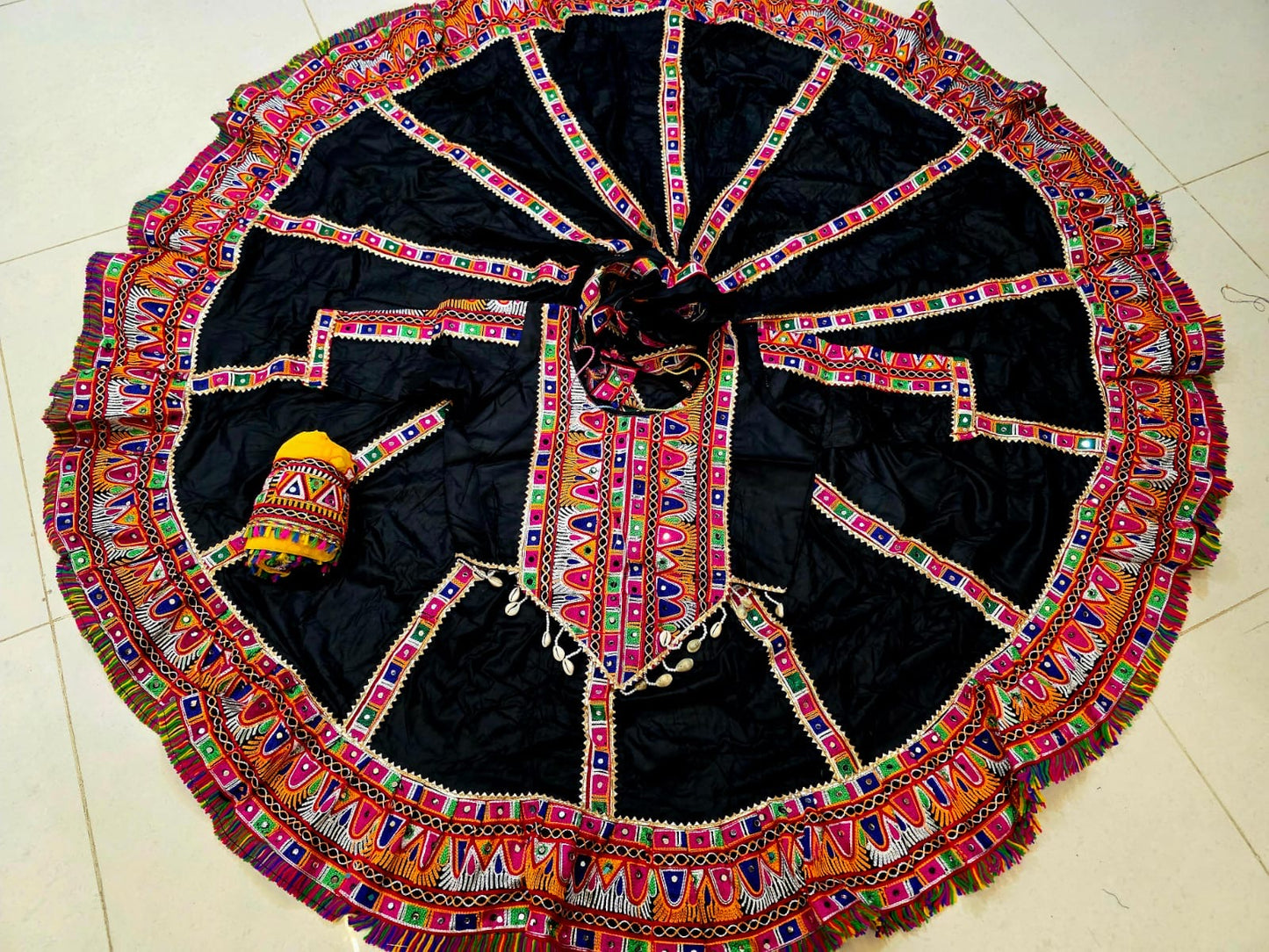 Navratri 2025– Premium Gamthi Work Rayon Cotton Chaniya Choli with Designer Blouse & Dupatta