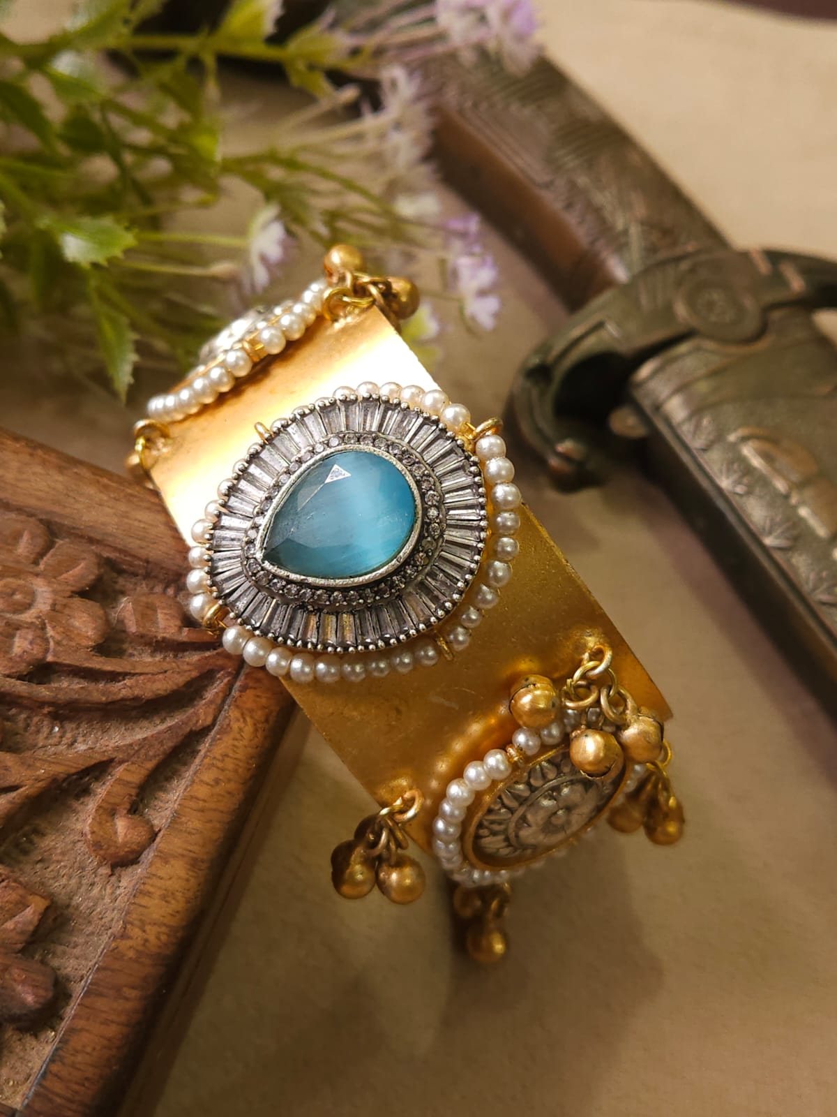 Premium handmade gold-plated handcuff