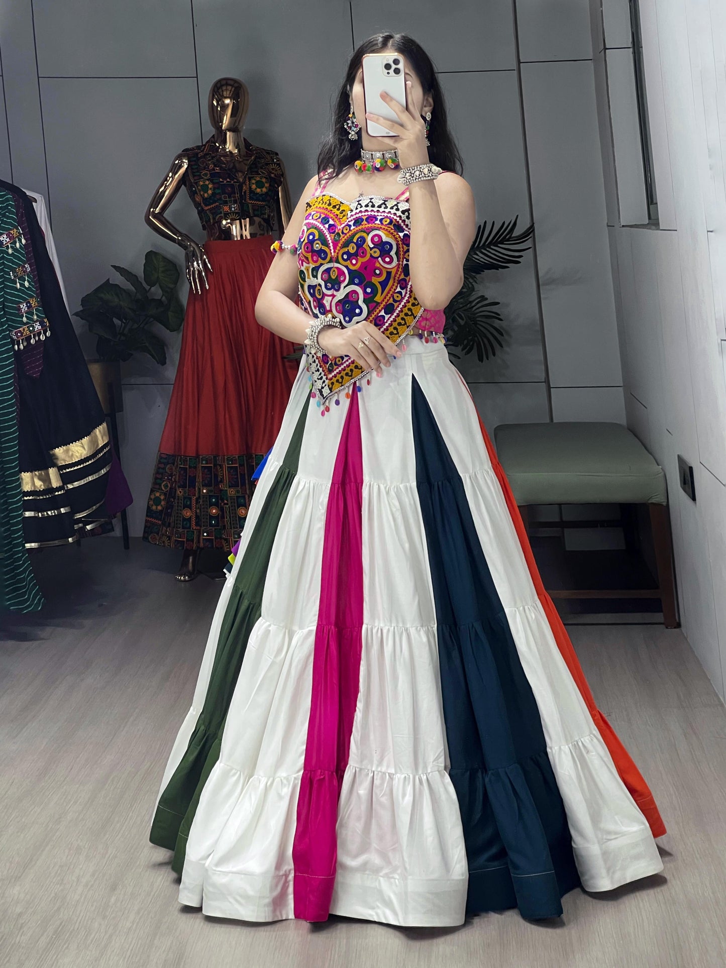 Ethnic Women’s Lehenga with Pan Blouse