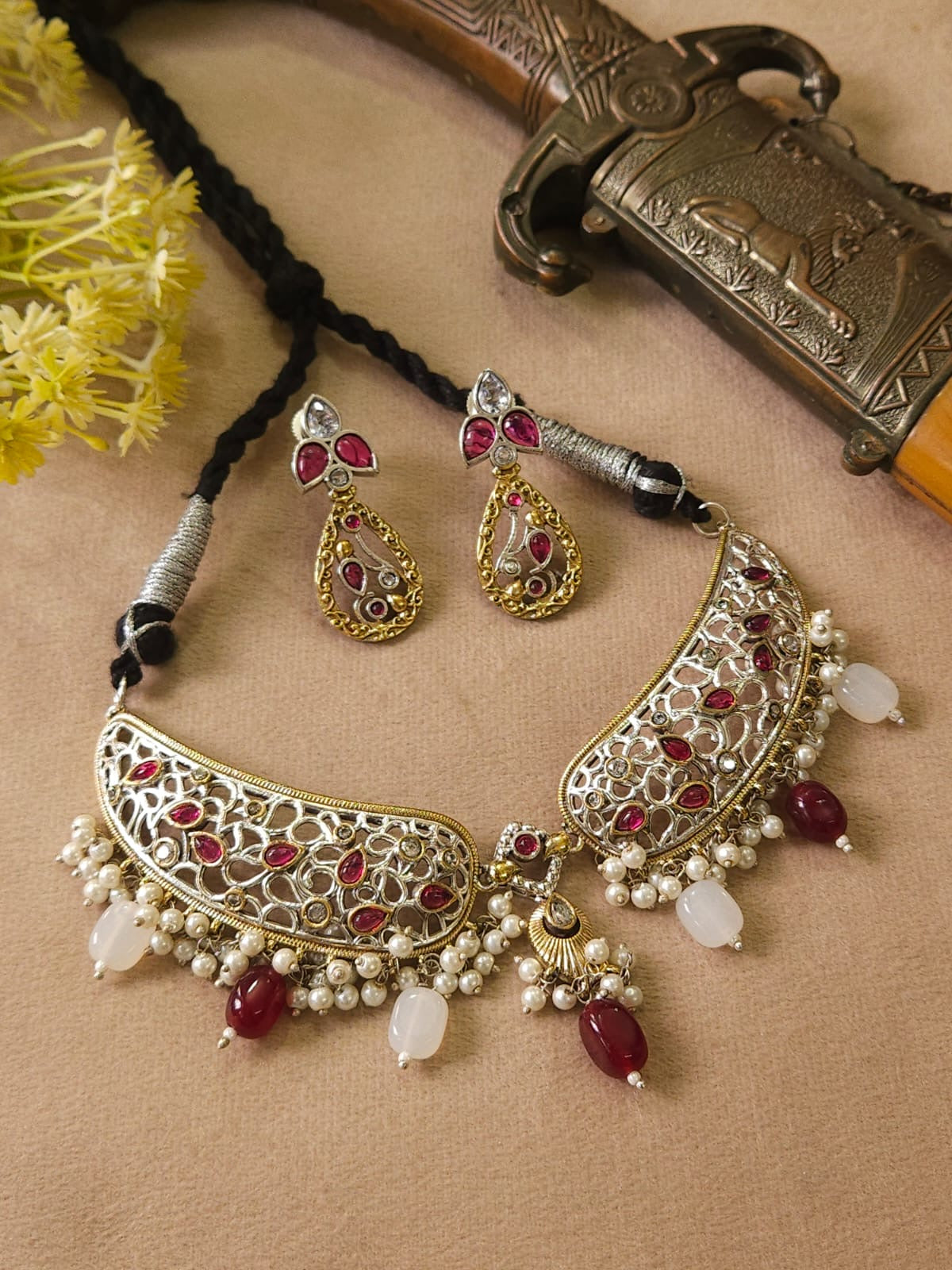 Premium Dual Tone Hasli Necklace Set – Elegant Statement Jewelry