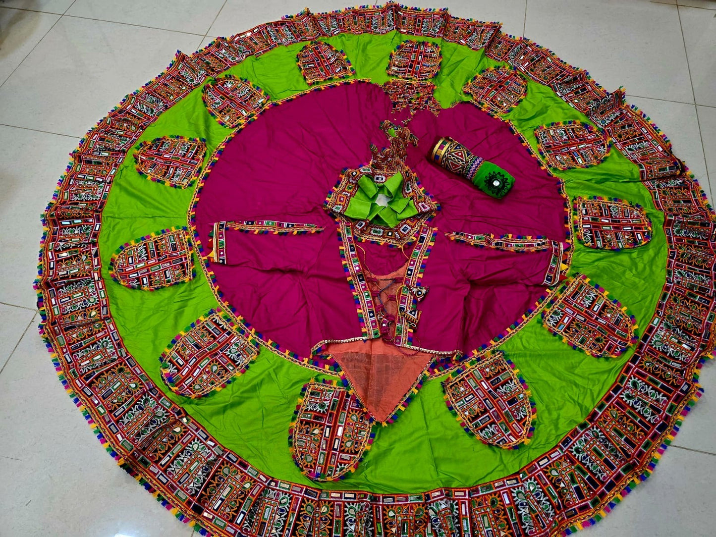 Navratri 2025 Competition Winning Heavy Rayon Cotton Gamthi Work Chaniya Choli (8/9 Mtr Flair)