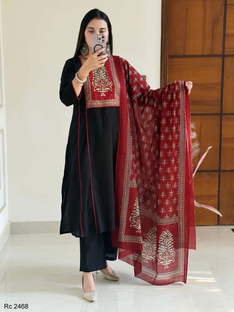 RC Kurtis Exclusive 2468 – Festive Cotton Kurta Set with Handwork & Crochet Detailing