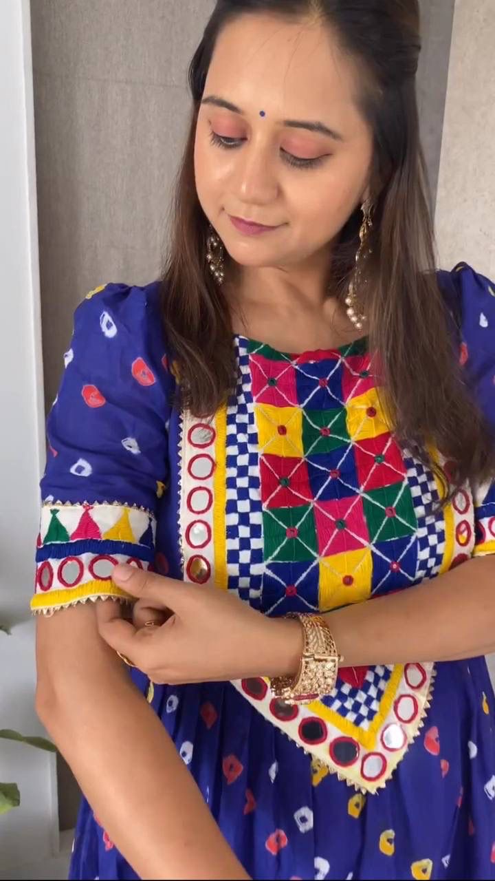 ✨ Elegant Chent Crepe Gown with Heavy Gamthi & Real Mirror Work | 6.5 Meter Flair | Fully Stitched