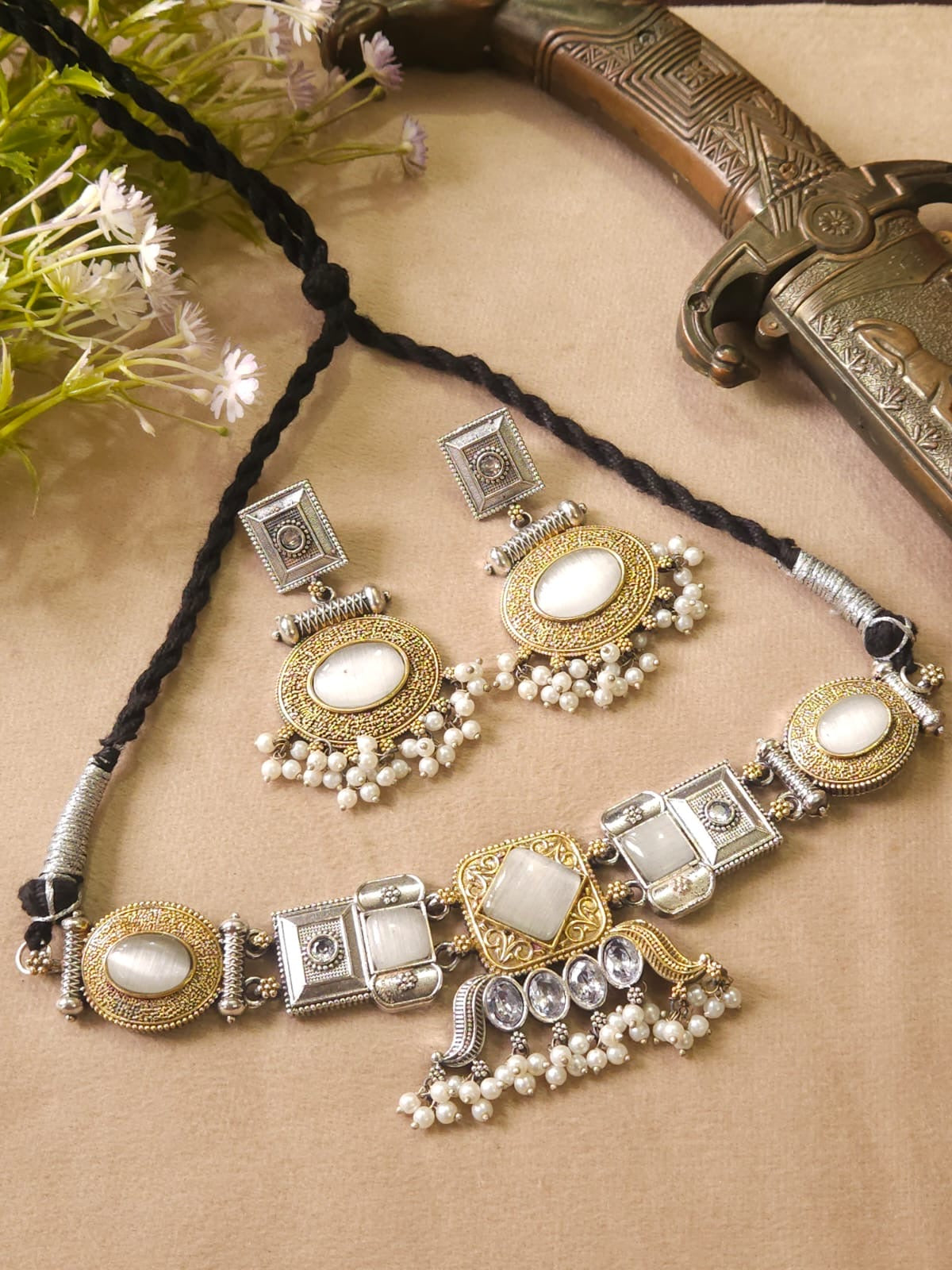 ✨ Premium Dual Tone Monalisa Choker Set ✨