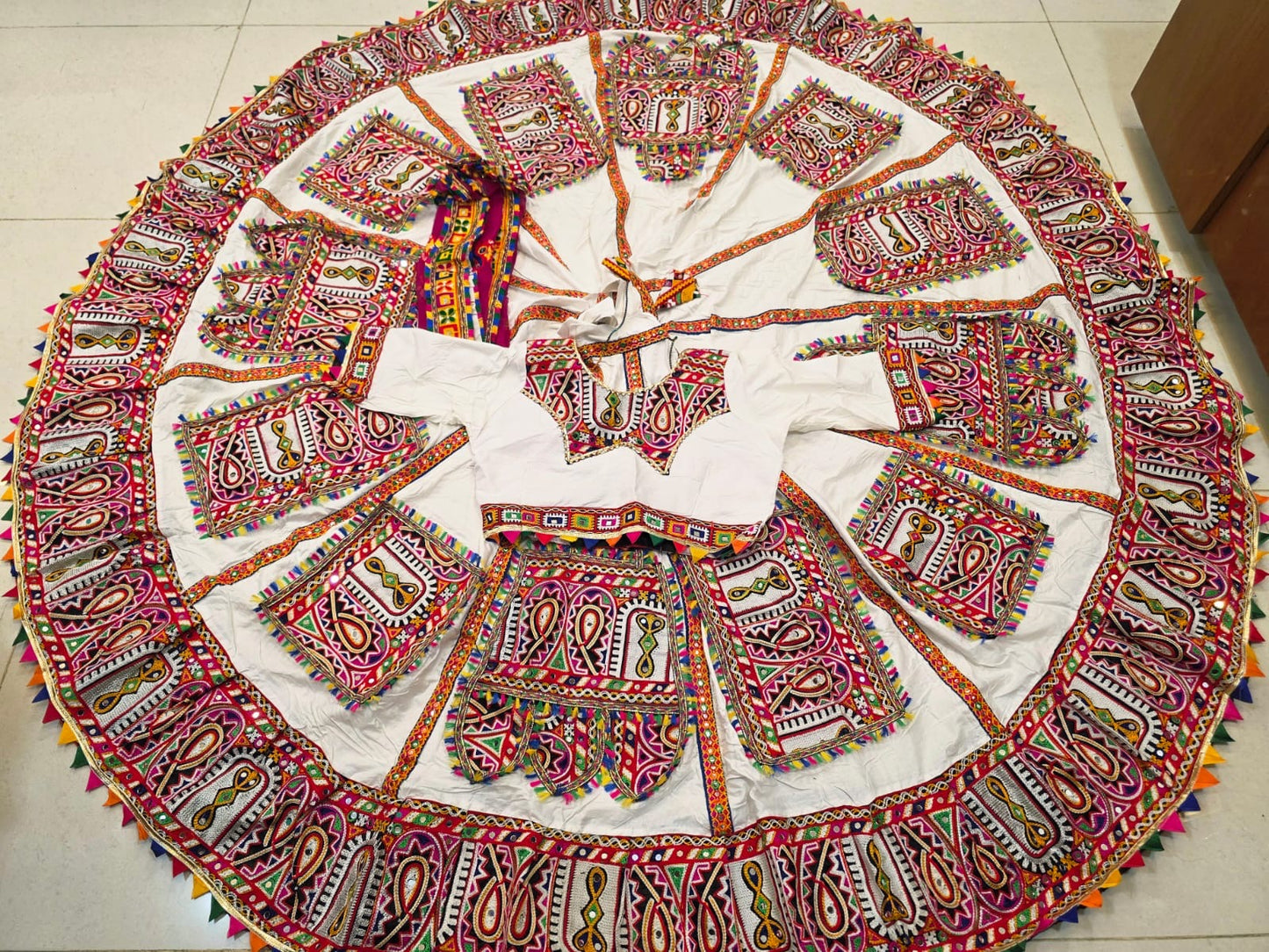 Navratri 2025 Competition Winning Heavy Rayon Cotton Gamthi Work Chaniya Choli (8/9 Mtr Flair)