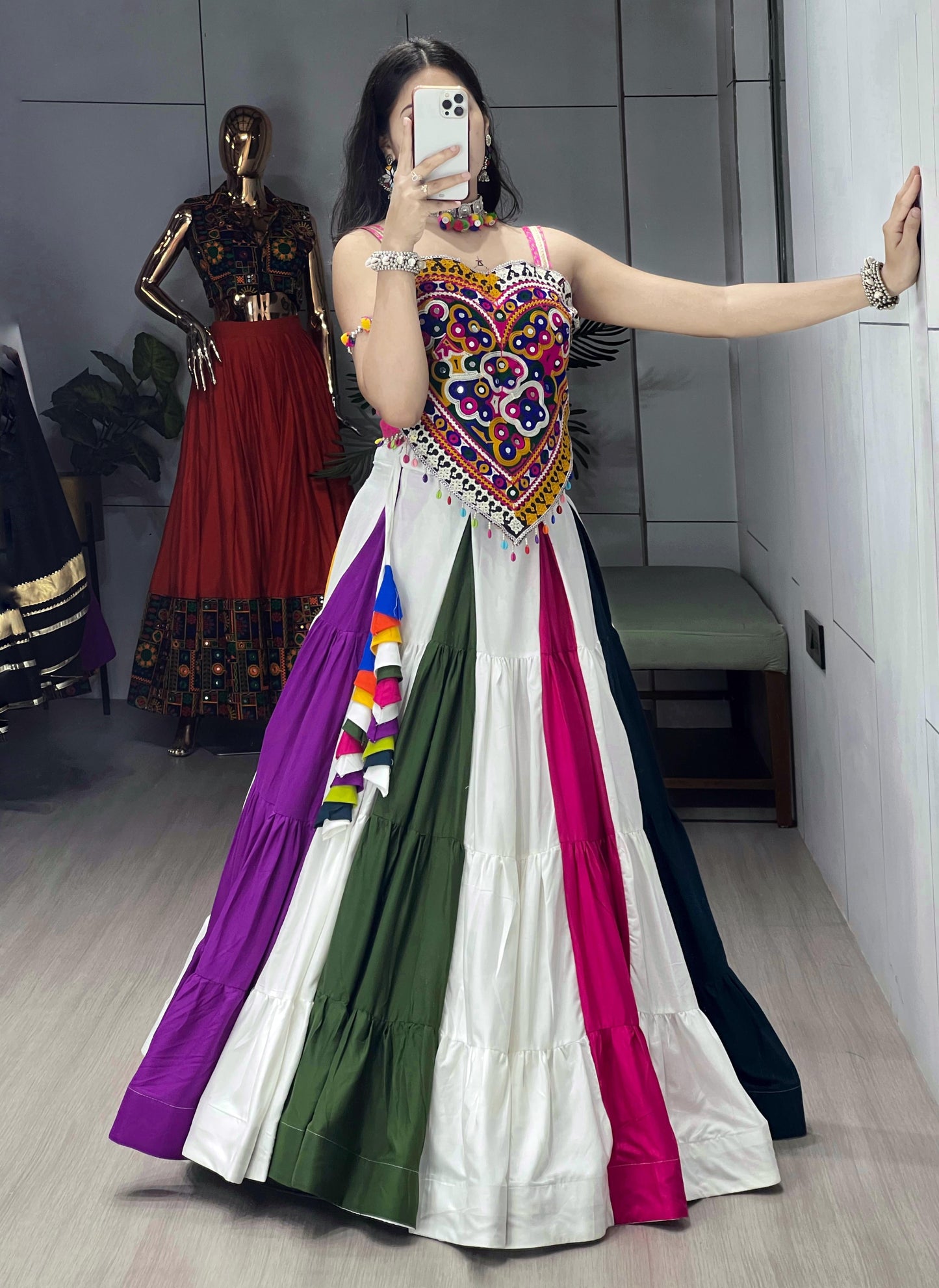 Ethnic Women’s Lehenga with Pan Blouse